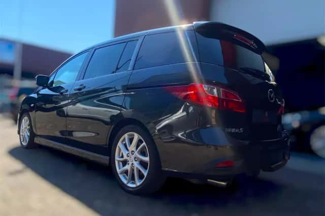 Mazda 5 (2012) thumbnail 5