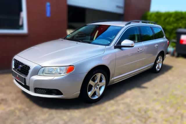 Volvo V70 (2007) thumbnail 1