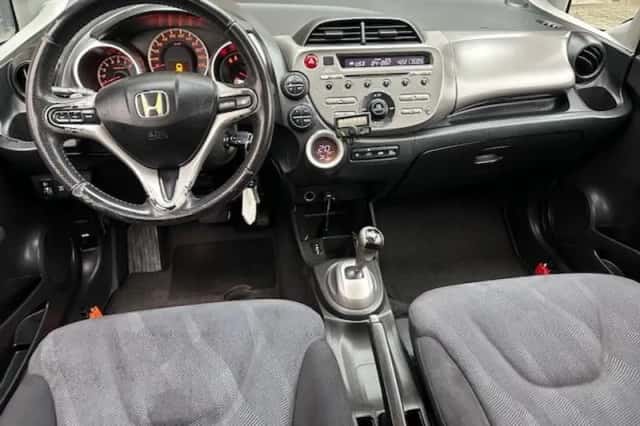 Honda Jazz (2009) thumbnail 5