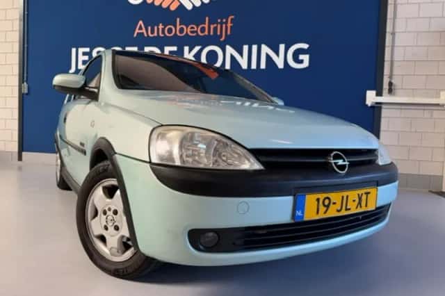 Opel Corsa (2002) thumbnail 2