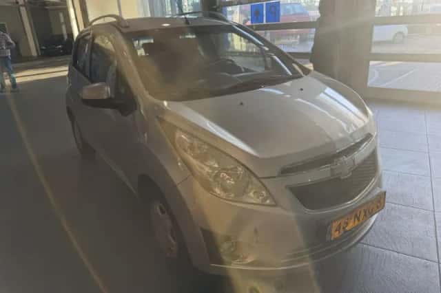 Chevrolet Spark (2010) thumbnail 2