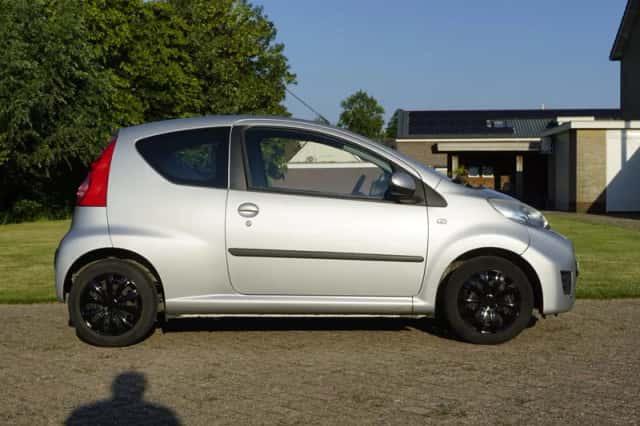 Peugeot 107 (2011) thumbnail 3