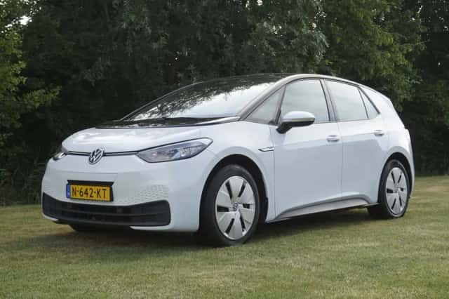 Volkswagen ID.3 (2021) thumbnail 1