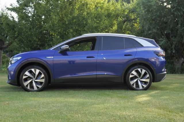 Volkswagen ID.4 (2021) thumbnail 3