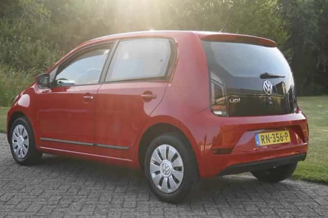 Volkswagen Up! (2018) thumbnail 5