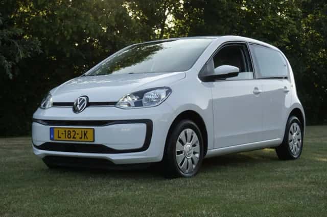 Volkswagen Up! (2021) thumbnail 1