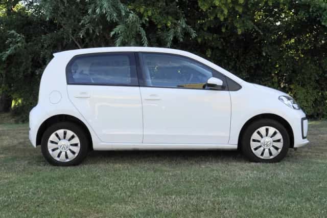 Volkswagen Up! (2019) thumbnail 4