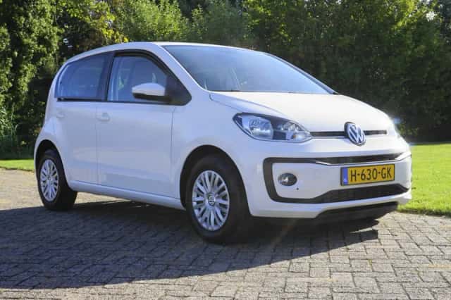 Volkswagen Up! (2019) thumbnail 4