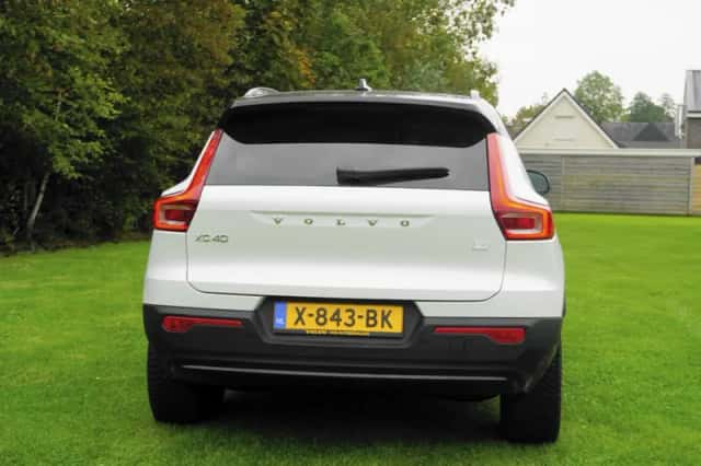 Volvo XC40 (2023) thumbnail 5
