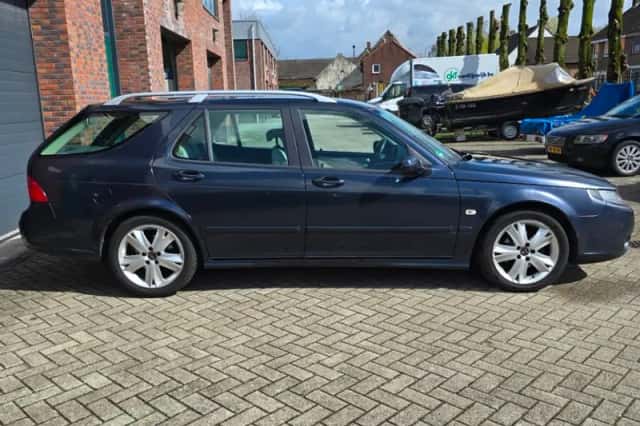 Saab 9-5 (2007) thumbnail 3