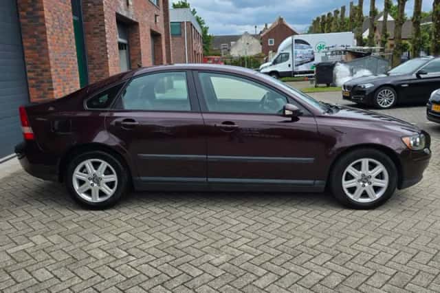 Volvo S40 (2004) thumbnail 4