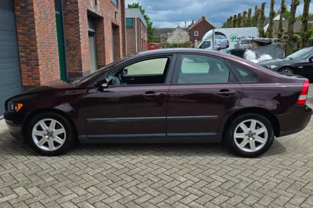 Volvo S40 (2004) thumbnail 5