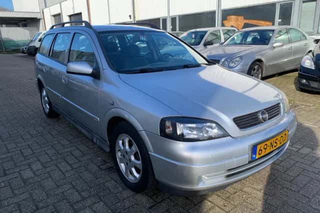 Opel Astra (2004) thumbnail 1