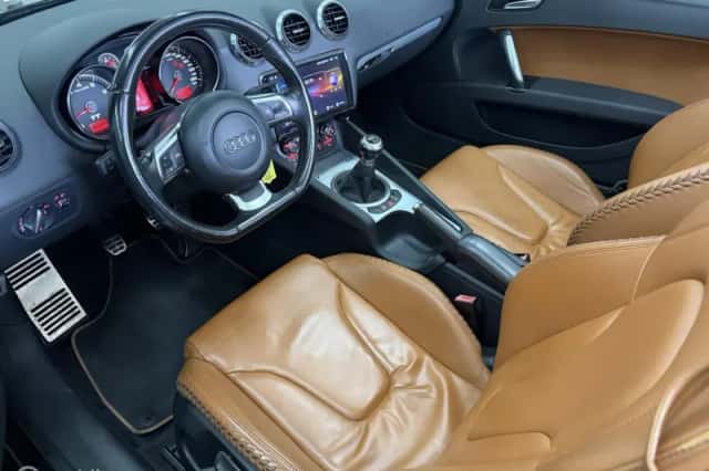 Audi TT (2008) thumbnail 4