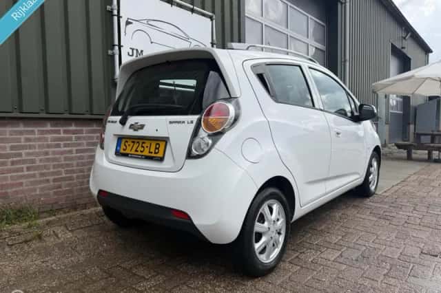 Chevrolet Spark (2012) thumbnail 6