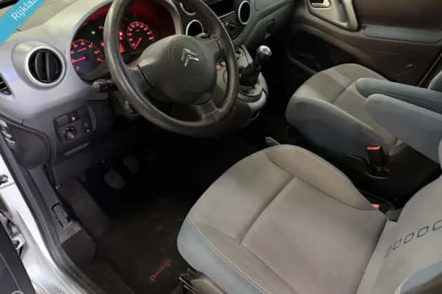 Citroën Berlingo (2010) thumbnail 3