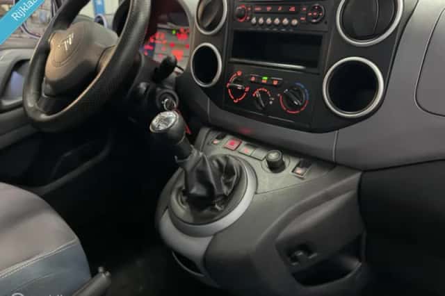 Citroën Berlingo (2010) thumbnail 6