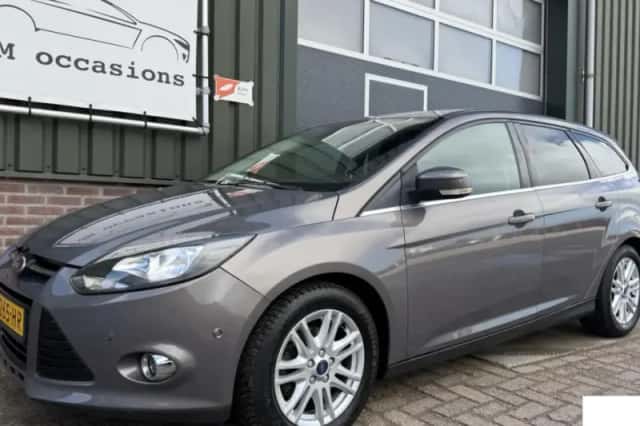 Ford Focus (2012) thumbnail 1