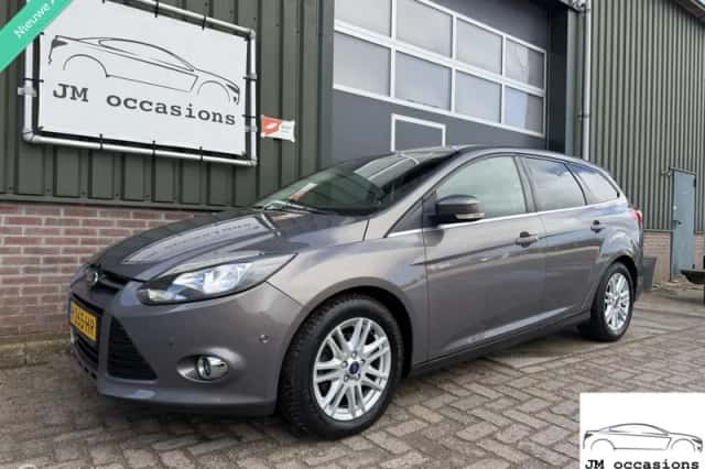 Ford Focus (2012) thumbnail 4