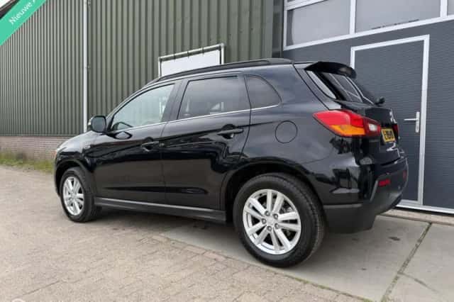 Mitsubishi ASX (2011) thumbnail 5
