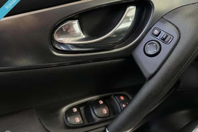 Nissan Qashqai (2019) thumbnail 2