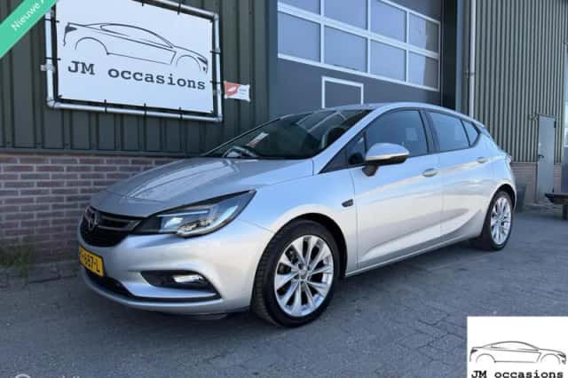 Opel Astra (2015) thumbnail 4