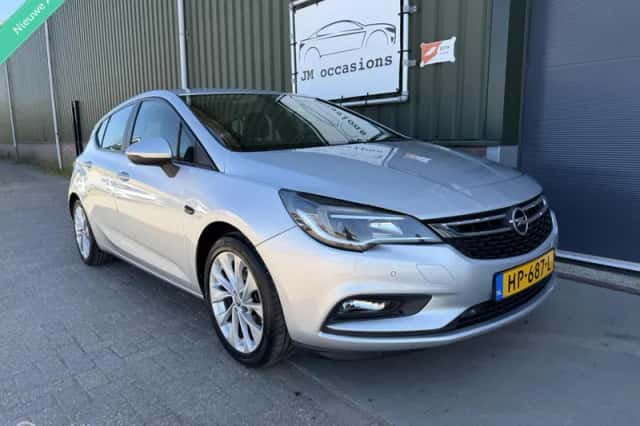 Opel Astra (2015) thumbnail 5