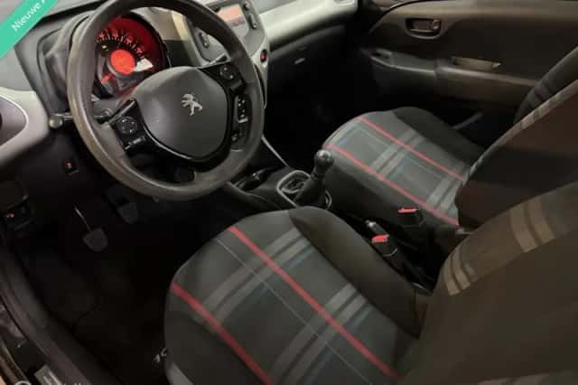 Peugeot 108 (2014) thumbnail 6