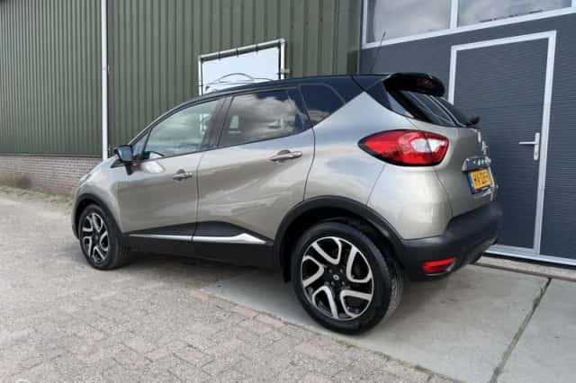 Renault Captur (2016) thumbnail 5