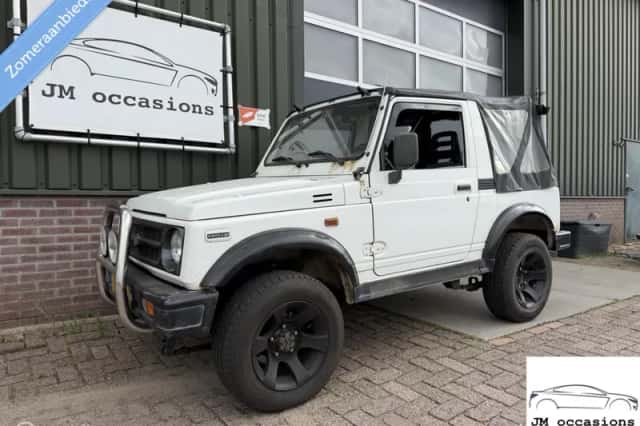 Suzuki Samurai (1992) thumbnail 4