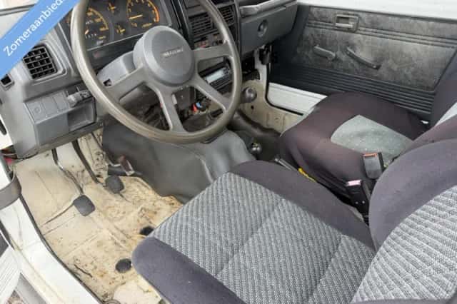 Suzuki Samurai (1992) thumbnail 6