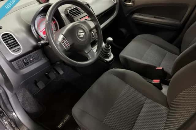Suzuki Splash (2015) thumbnail 3