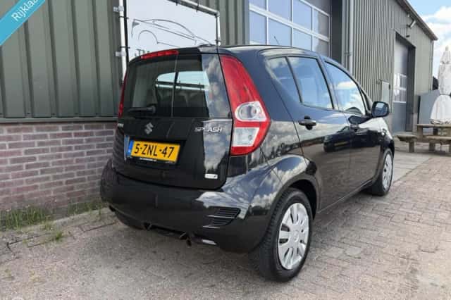 Suzuki Splash (2015) thumbnail 6