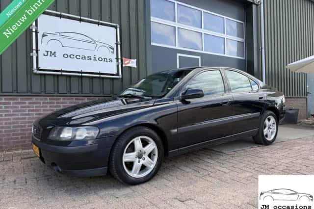 Volvo S60 (2002) thumbnail 1
