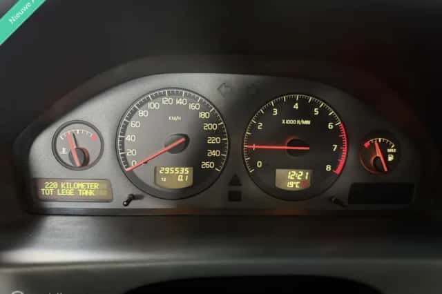 Volvo S60 (2002) thumbnail 4