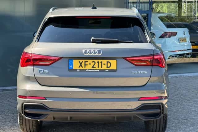 Audi Q3 (2019) thumbnail 6