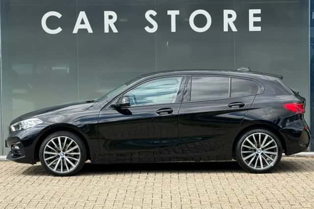 BMW 1-Serie (2022) thumbnail 2