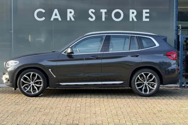 BMW X3 (2019) thumbnail 2