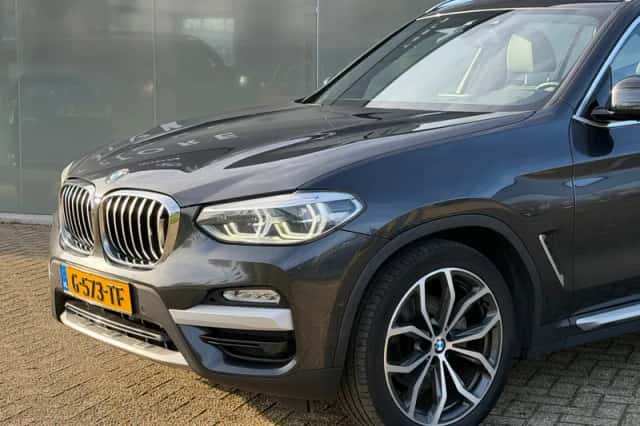 BMW X3 (2019) thumbnail 6