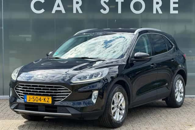Ford Kuga (2020) thumbnail 1
