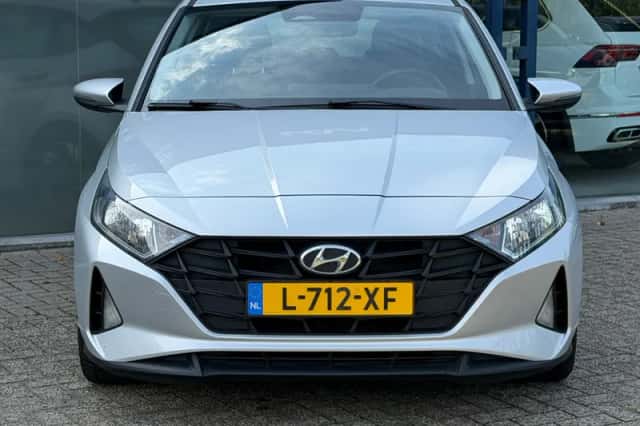 Hyundai i20 (2021) thumbnail 4