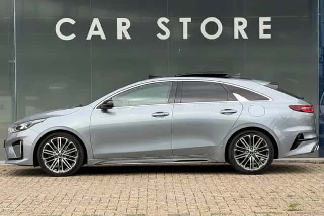 Kia Proceed (2020) thumbnail 2