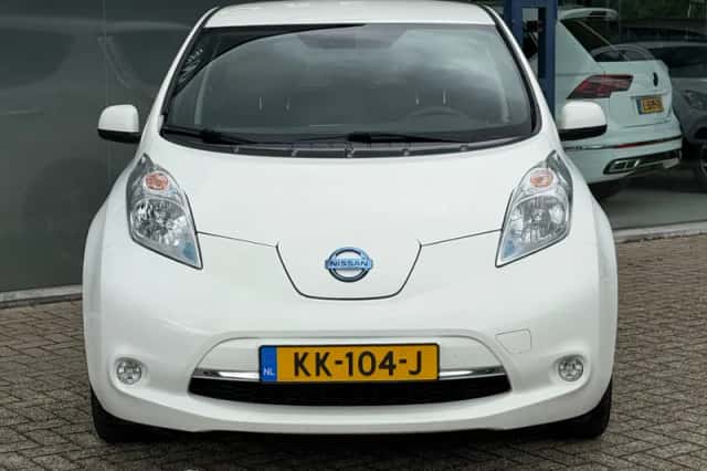 Nissan Leaf (2016) thumbnail 4