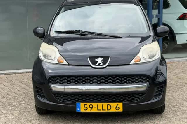 Peugeot 107 (2010) thumbnail 4
