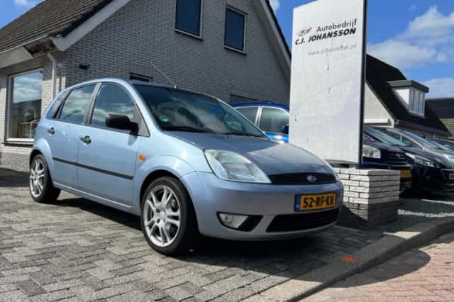 Ford Fiesta (2005) thumbnail 2