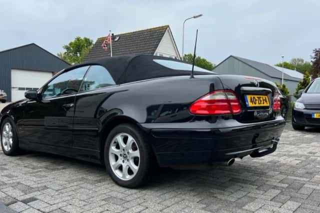 Mercedes-Benz CLK-Klasse (2002) thumbnail 4