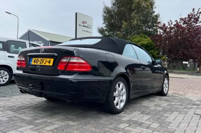 Mercedes-Benz CLK-Klasse (2002) thumbnail 5