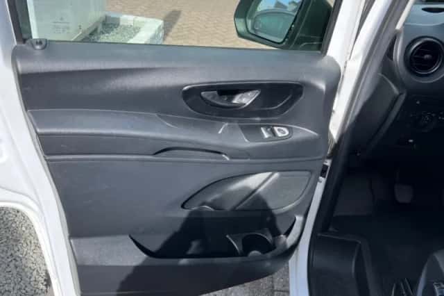 Mercedes-Benz Vito (2020) thumbnail 6