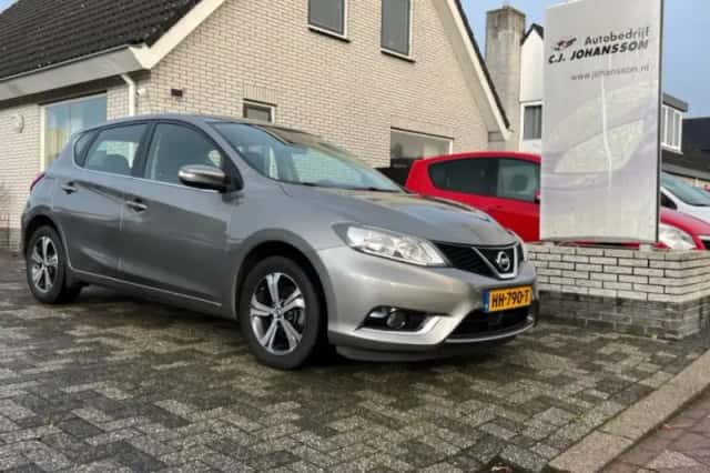 Nissan Pulsar (2015) thumbnail 1