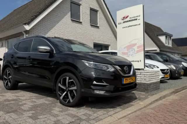 Nissan Qashqai (2018) thumbnail 1